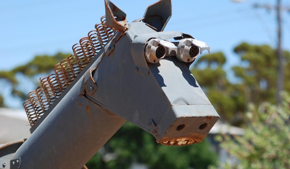 horse, sculpture, sheet, welding, welded, hyden, australia, sightseeing, tourism, nature, plastic, decoration